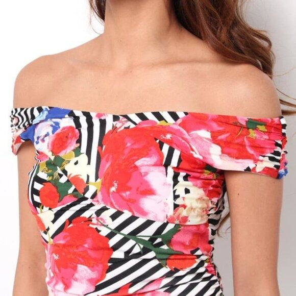 GUESS Raven Floral Off Shoulder Top Sz XS - Picture 2 of 8